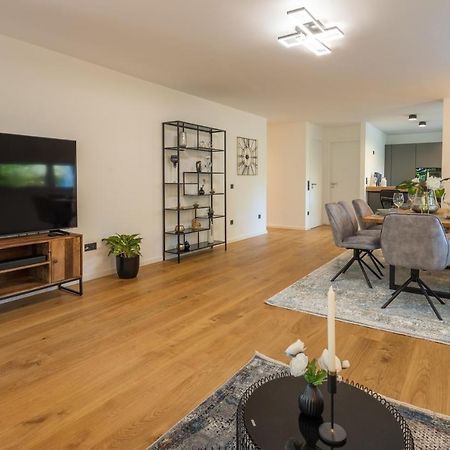 Sweethome - Luxus Pur - Grosse Kueche, 2 Baeder, 2 Terrassen Ottobrunn Eksteriør bilde