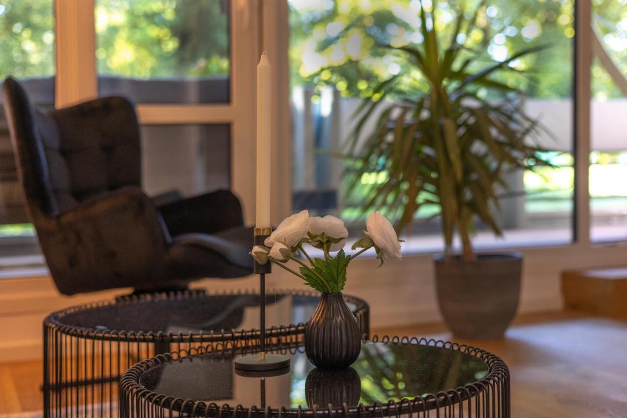 Sweethome - Luxus Pur - Grosse Kueche, 2 Baeder, 2 Terrassen Ottobrunn Eksteriør bilde