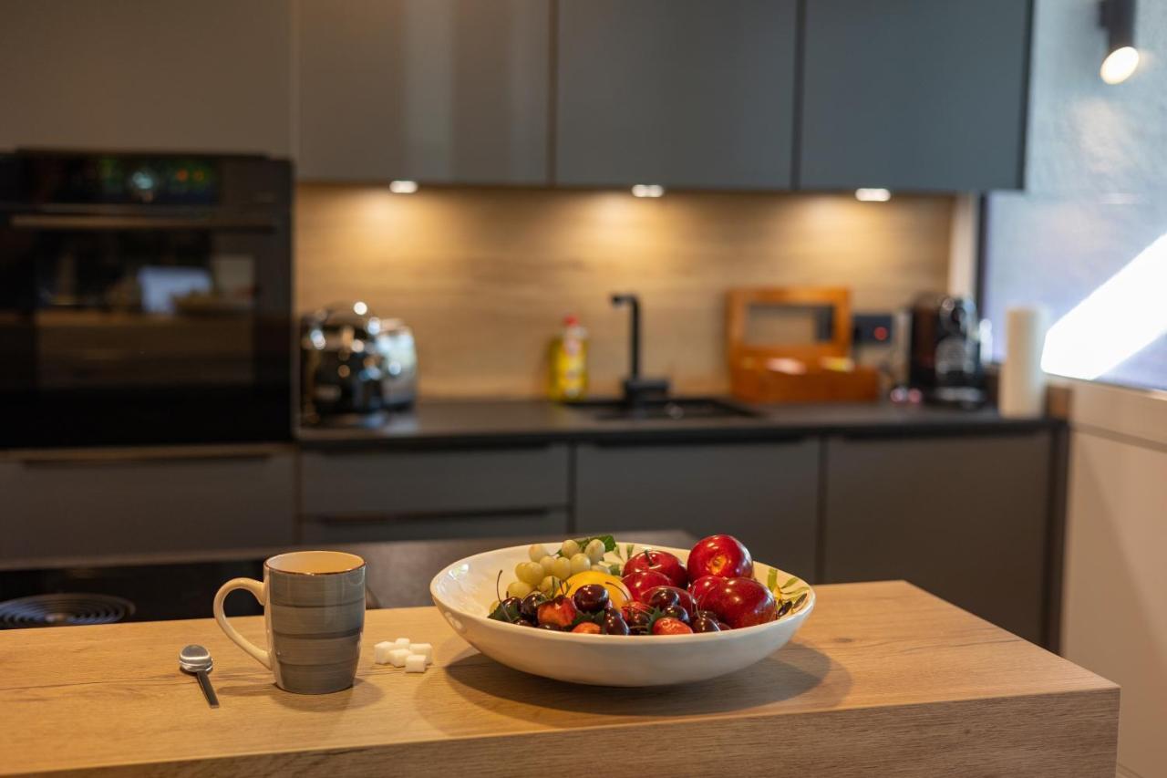 Sweethome - Luxus Pur - Grosse Kueche, 2 Baeder, 2 Terrassen Ottobrunn Eksteriør bilde